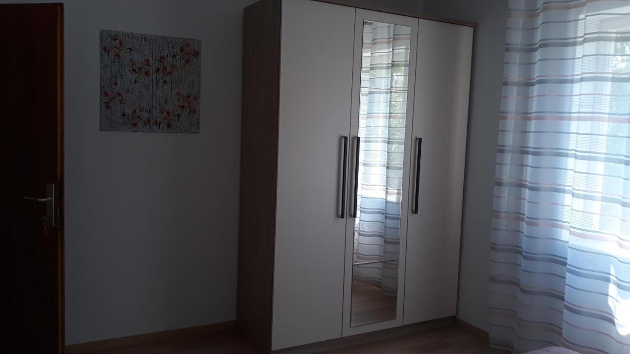 דוברובניק Mini Apartment Petra - Rooms Purple & Green With Kitchen And Garden מראה חיצוני תמונה