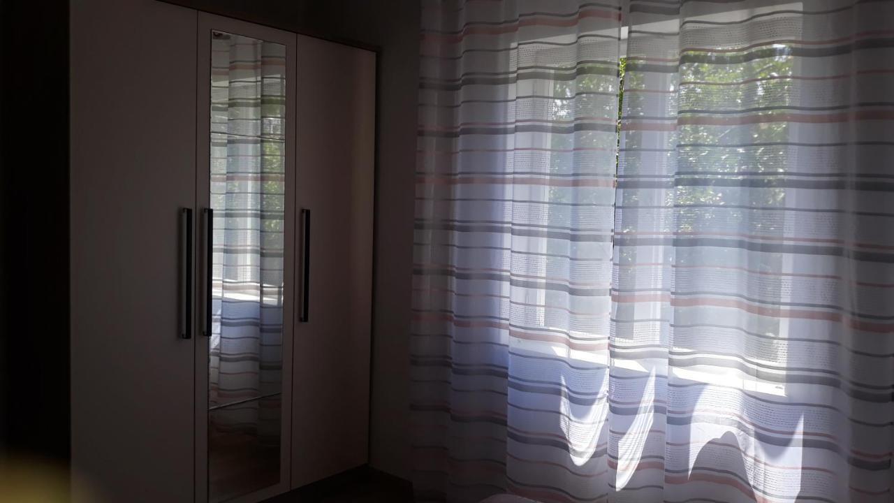 דוברובניק Mini Apartment Petra - Rooms Purple & Green With Kitchen And Garden מראה חיצוני תמונה